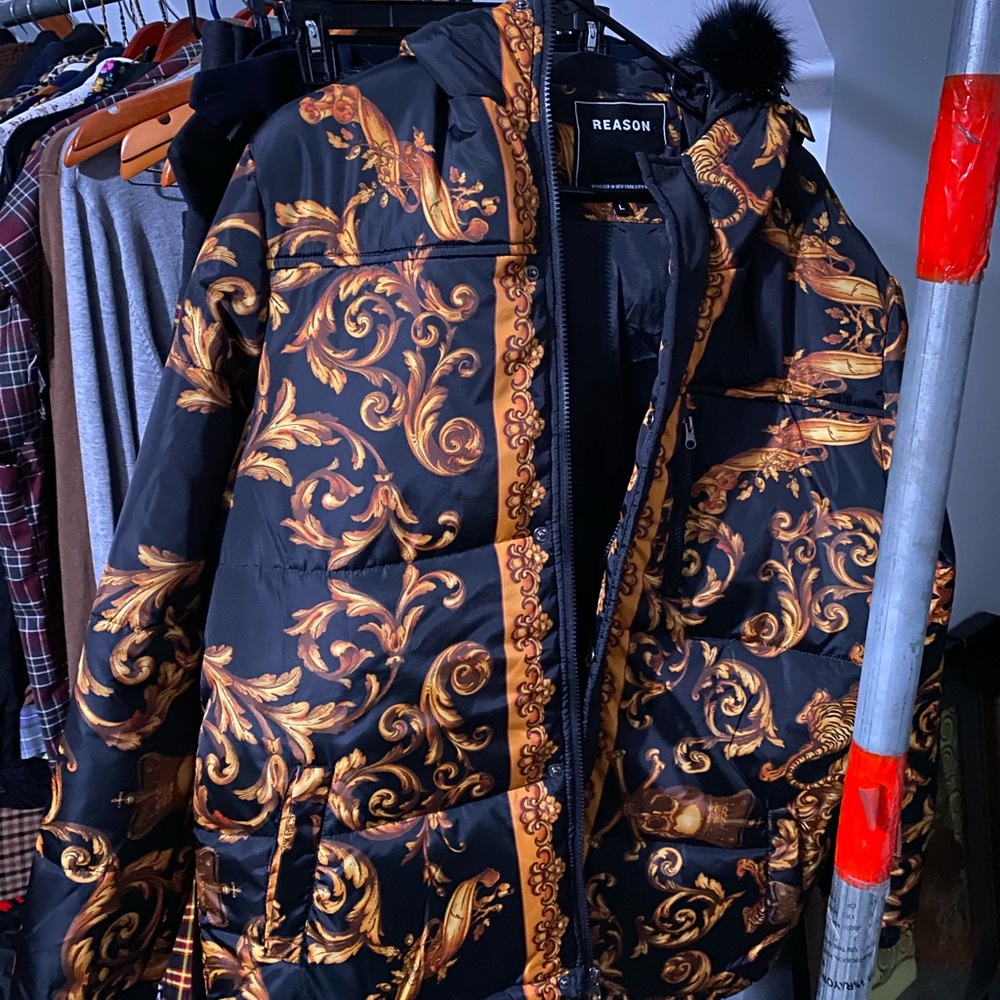 Puffer jacket. Reason brand.
